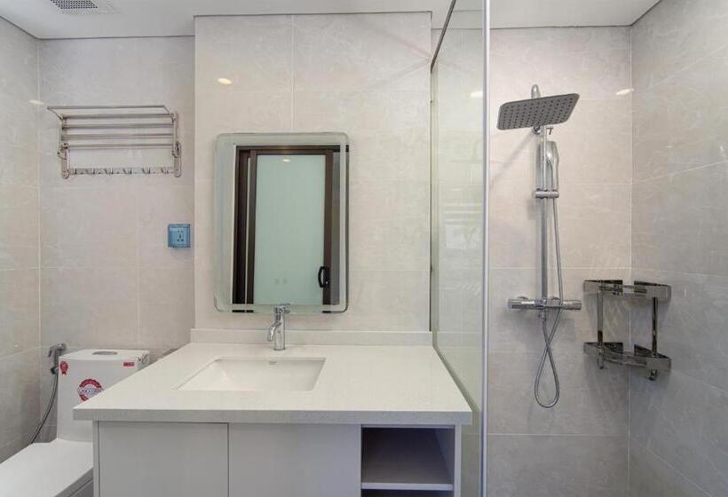 1 Bedroom Penthouse Apartment, Hsuites Riverside Hotel And Apartment