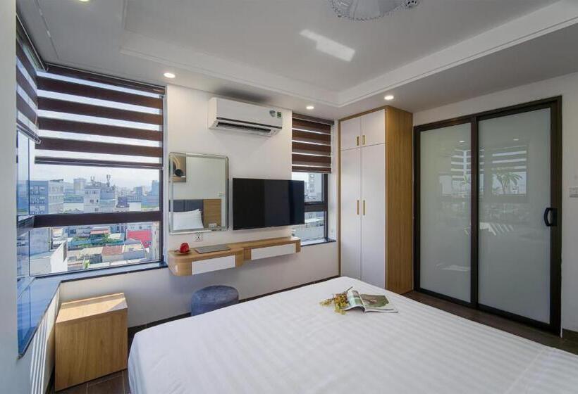 1 Bedroom Penthouse Apartment, Hsuites Riverside Hotel And Apartment