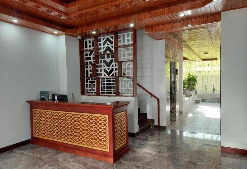 اتاق استاندارد سه تخته با بالکن, May Boutique Villa Hội An