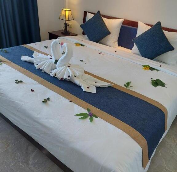اتاق استاندارد با چشم‌انداز استخر, May Boutique Villa Hội An