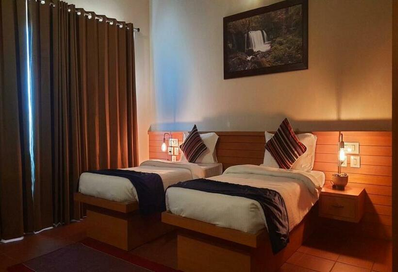 Люкс Повышенной Комфортности, Niraamaya Retreats Vaidekam, Kannur