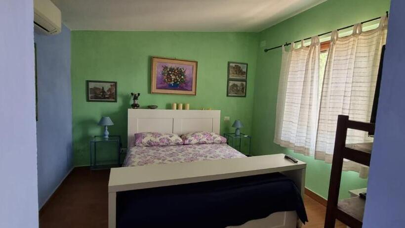 デラックスルーム, Agriturismo Il Fragolino