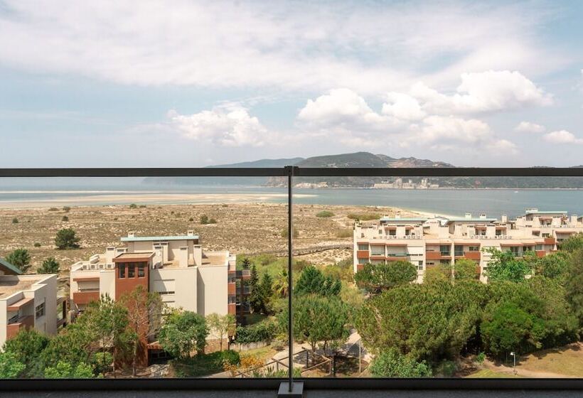 استودیوی استاندارد, Aqualuz Troia Mar by The Editory
