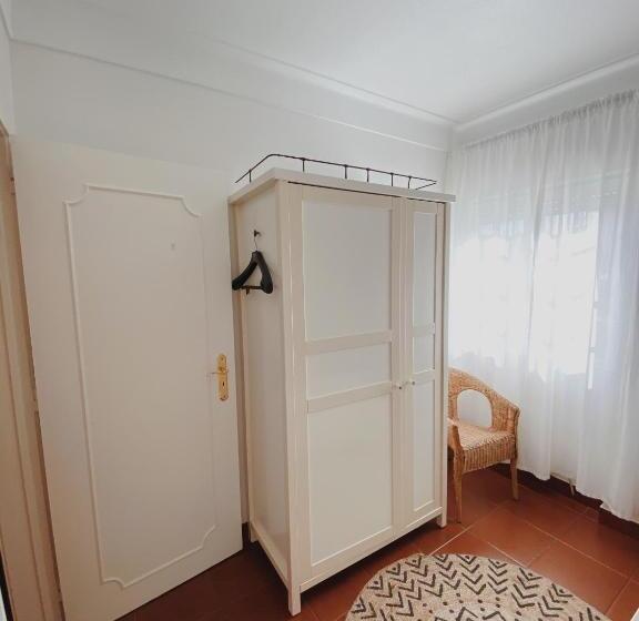 Номер Стандарт Совместная Ванная, Coastal Garden Paradise Retreat  6 Min From The Beach