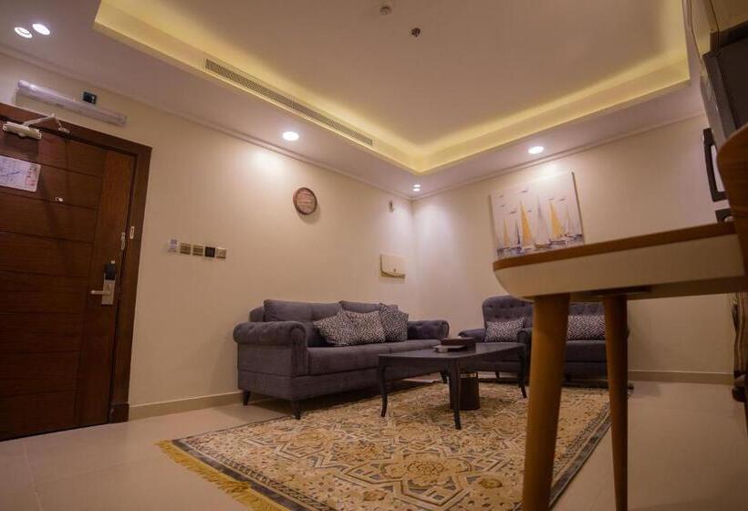 Люкс, Guest House Hotel Apartments