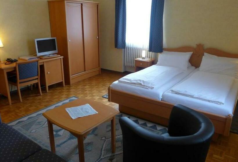 스탠다드 룸, Central Hotel Greiveldinger