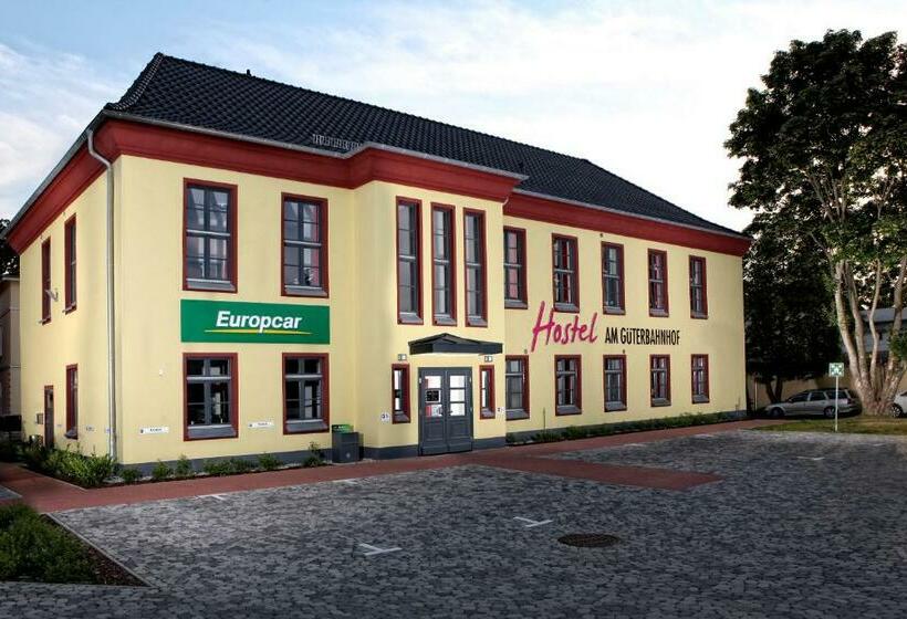 Номер Стандарт, Hostel Am Güterbahnhof