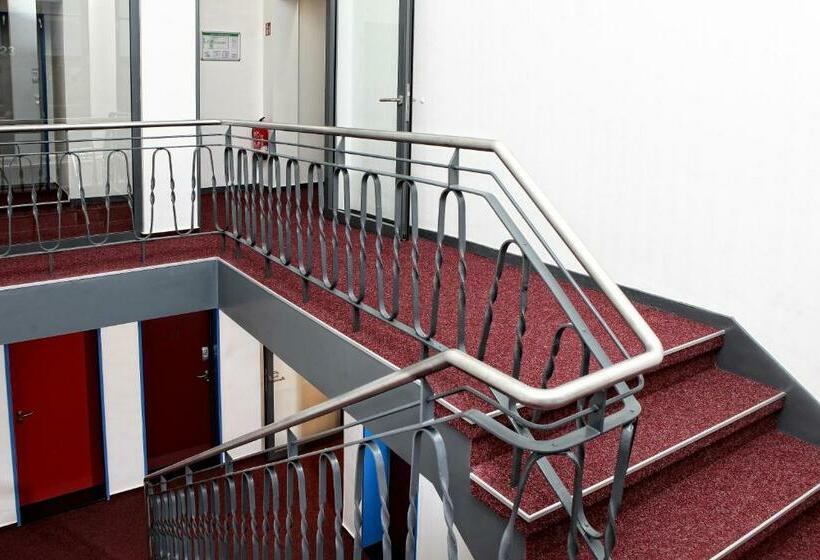 Quarto Estandar Individual, Hostel Am Güterbahnhof