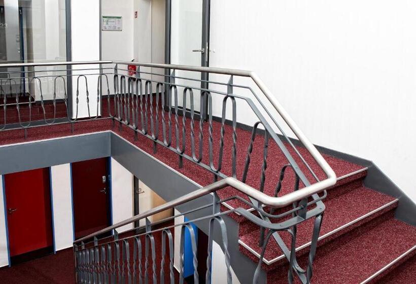 Четырехместный Номер Стандарт, Hostel Am Güterbahnhof