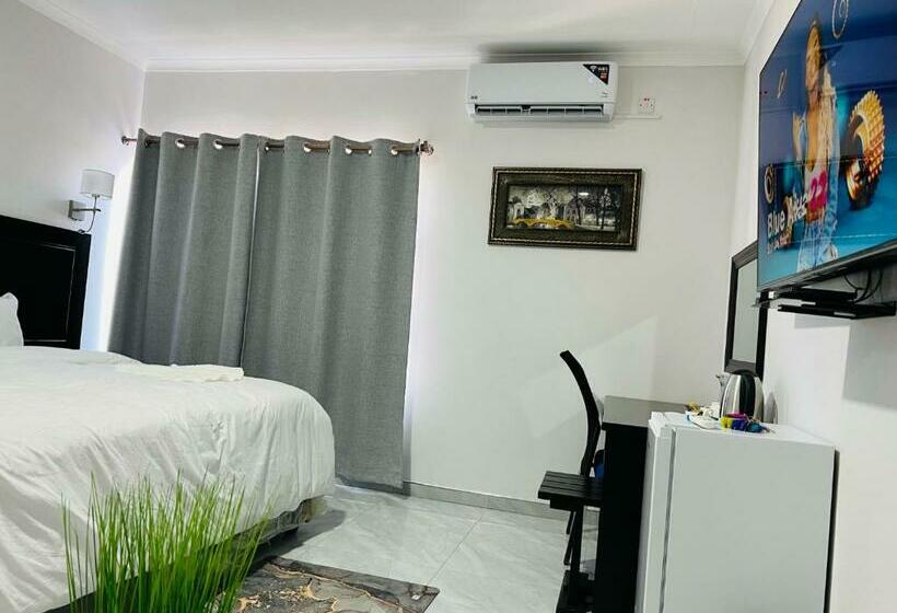 اتاق لوکس, Maun Nest