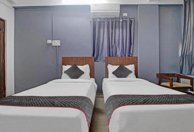 غرفة كلاسيكية ثلاثية, Collection O Sunrise Hotels