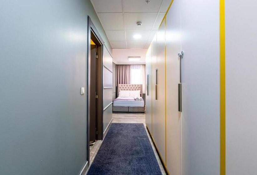 اتاق استاندارد, Royal Luxury Hotels Suites