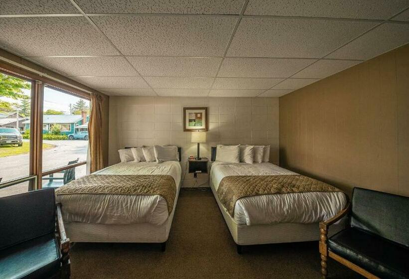 Номер Стандарт, Park Motel And Cabins