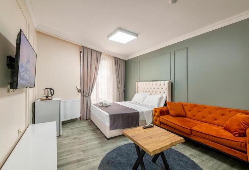 اتاق لوکس, Royal Luxury Hotels Suites