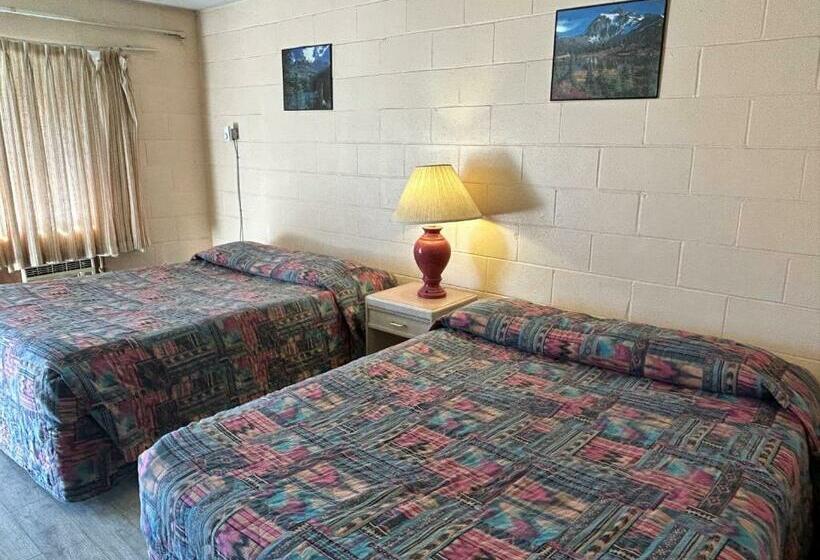 Номер Стандарт, Road Runner Motel Merritt Bc