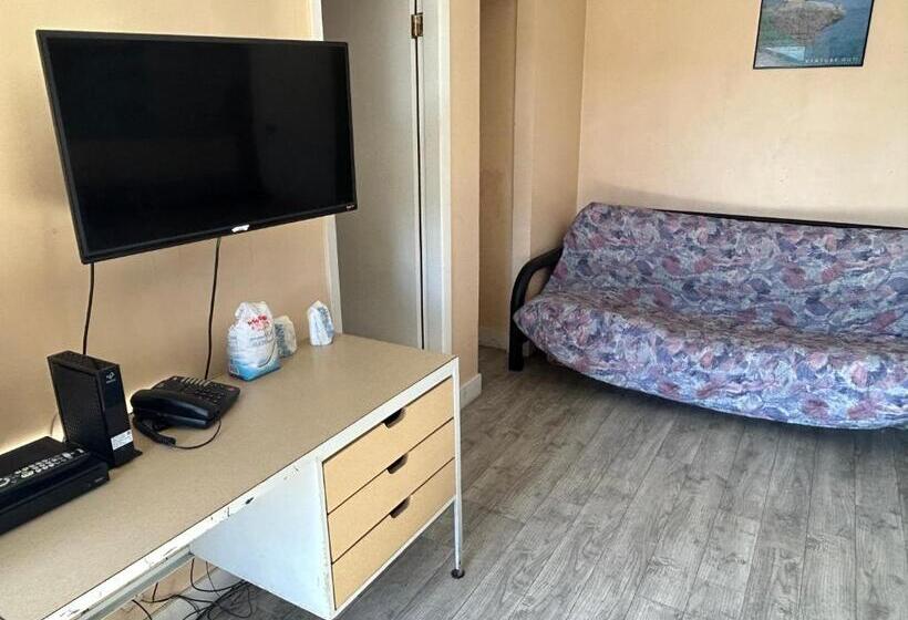 Номер Стандарт, Road Runner Motel Merritt Bc