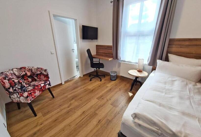 Номер Стандарт Индивидуальный, Gleis 3viertel Jena