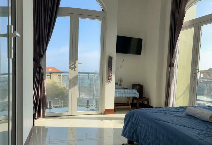 اتاق استاندارد با بالکن و چشم‌انداز دریا, Homestay Hoài Tâm Phan Thiết