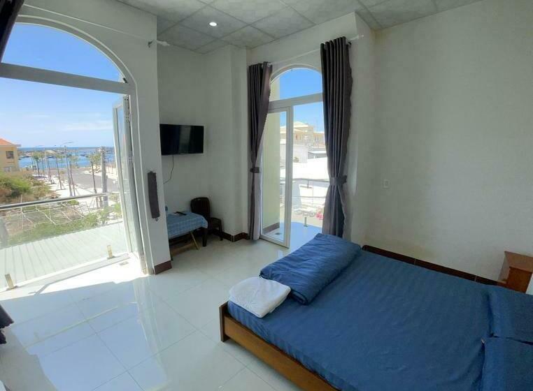 اتاق استاندارد با بالکن و چشم‌انداز دریا, Homestay Hoài Tâm Phan Thiết