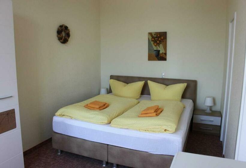 سوییت, Pension Am Stadtgraben