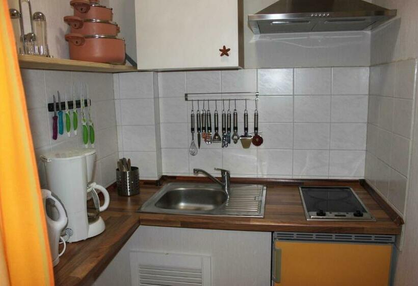 اتاق لوکس, Pension Am Stadtgraben