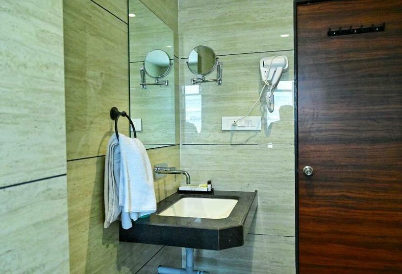 חדר דלוקס, The One Hotel, Nashik