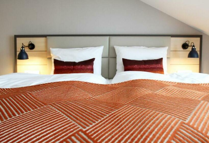 Номер Стандарт, Hafenhotel Meereszeiten