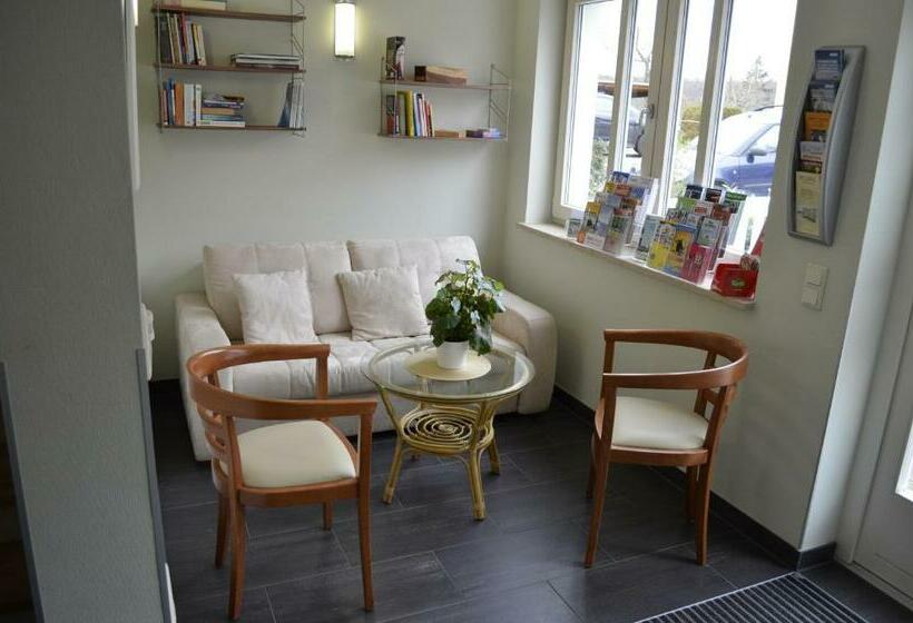 Номер Стандарт, Pension Bellevue