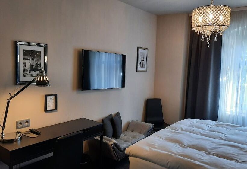 Standart Oda, Pension Burkhardt