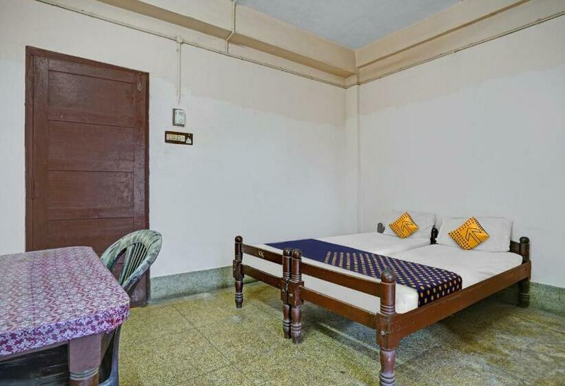 三人经典房间, Spot On Padinjarekara Tourist Home