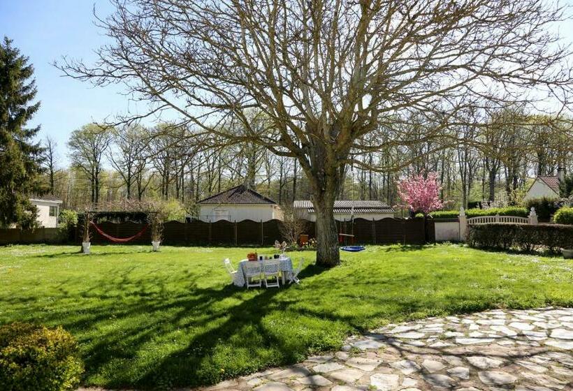 Дом 1 Спальня, Le Relais D Eugénie Maison D Hôtes En Forêt D Orléans