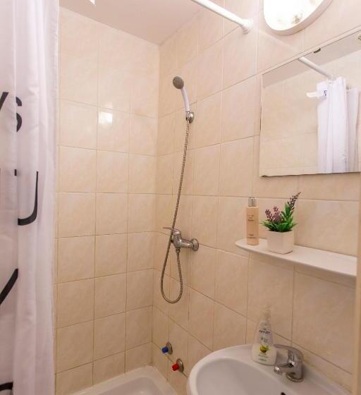 Номер Стандарт, Pd Hostel