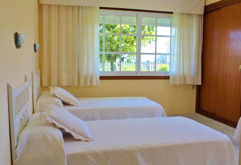 标准三人间, Pensión Residencia Casa Teresa