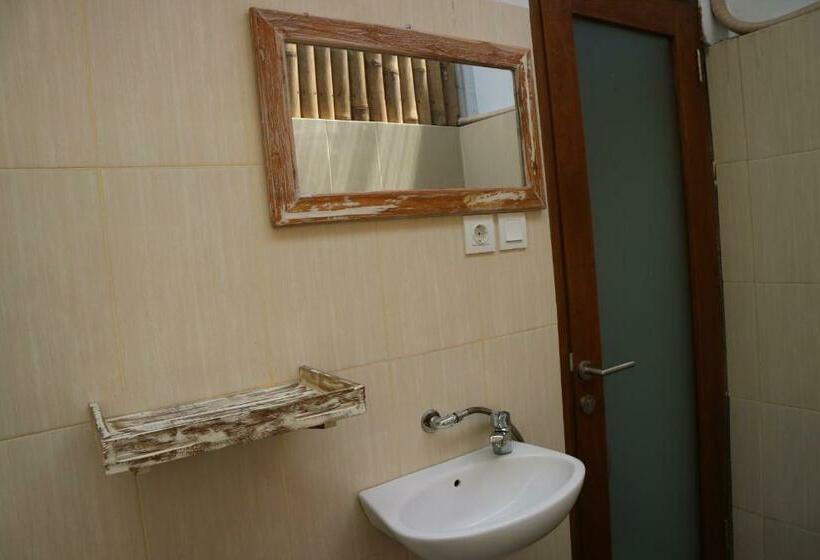 Номер Стандарт, Taju Guest House