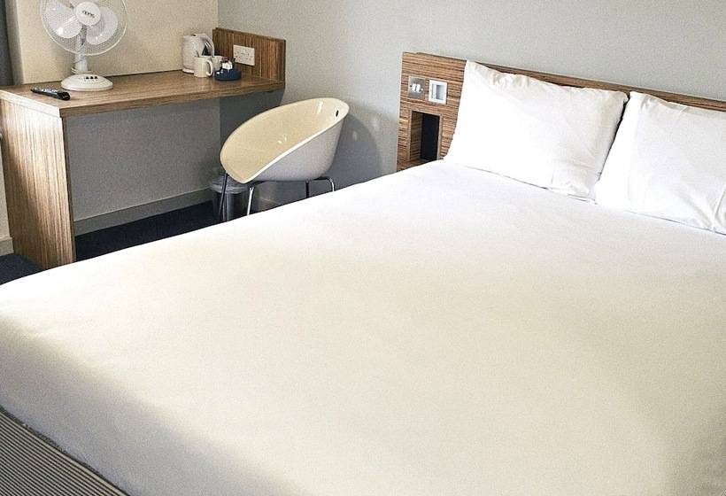 Номер Стандарт, Go2 Hotels Burton Upon Trent Central