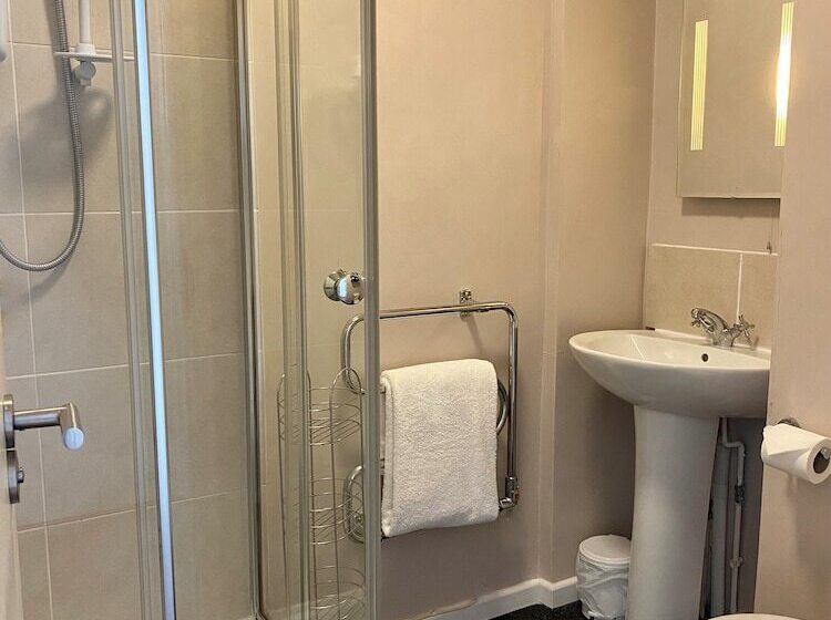 اتاق استاندارد یک نفره, Andover House Hotel & Restaurant   Adults Only