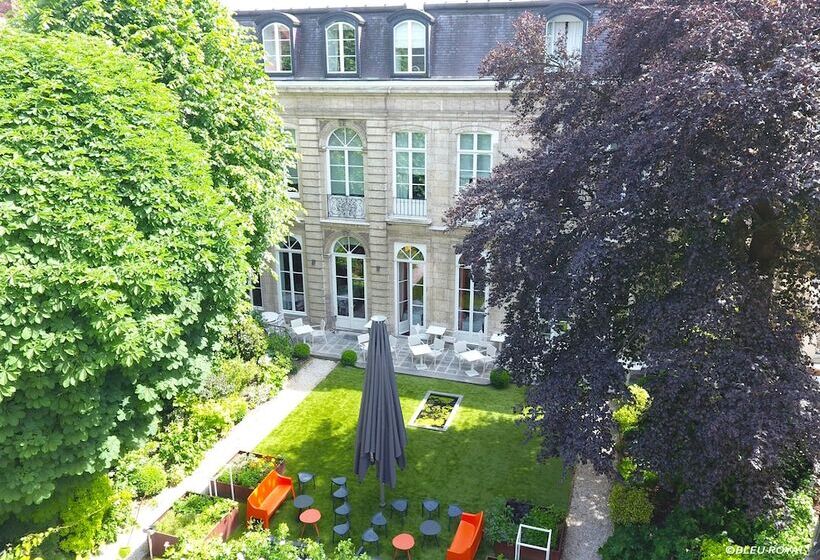 اتاق راحتی, Clarance Hotel Lille