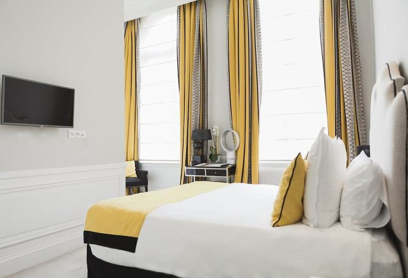 اتاق استاندارد یک نفره, Clarance Hotel Lille