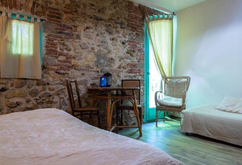 Трехместный Номер Комфорт, Domaine Du Mas Bazan