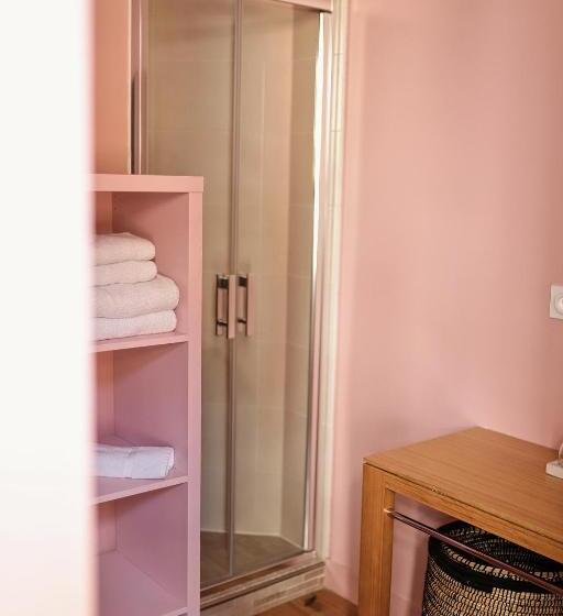 اتاق لوکس, Home Arcachon