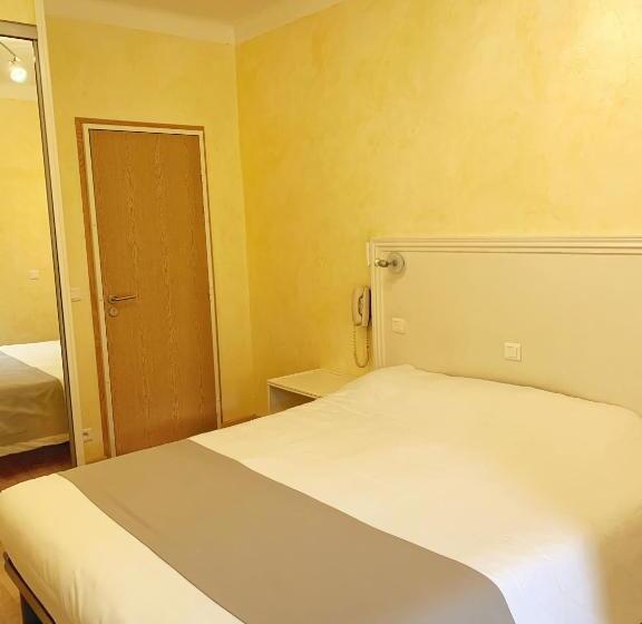 Номер Стандарт Трехместный, Hôtel Beau Soleil