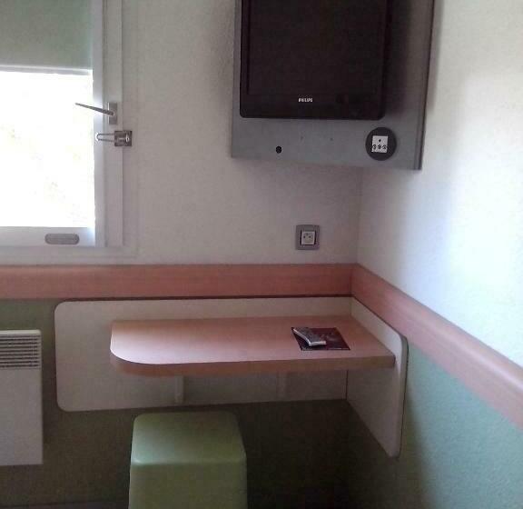 اتاق استاندارد سه نفره, Ibis Budget Poitiers Sud