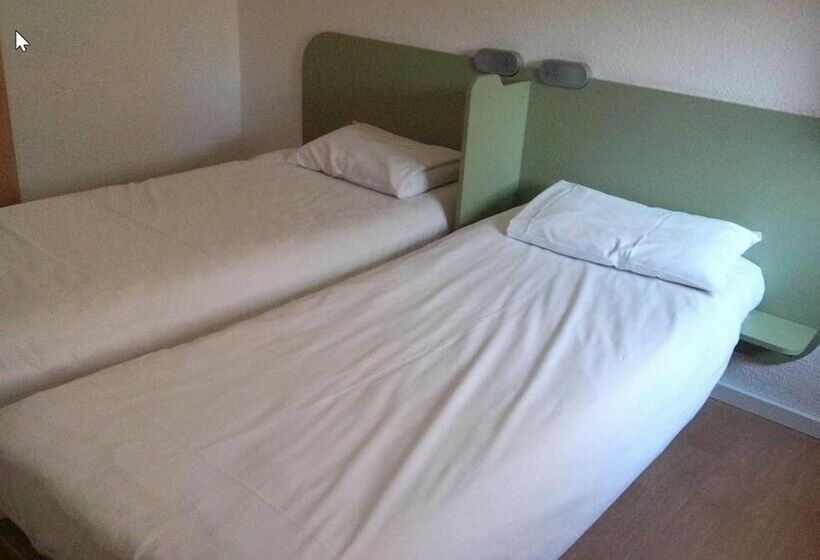 اتاق استاندارد سه نفره, Ibis Budget Poitiers Sud