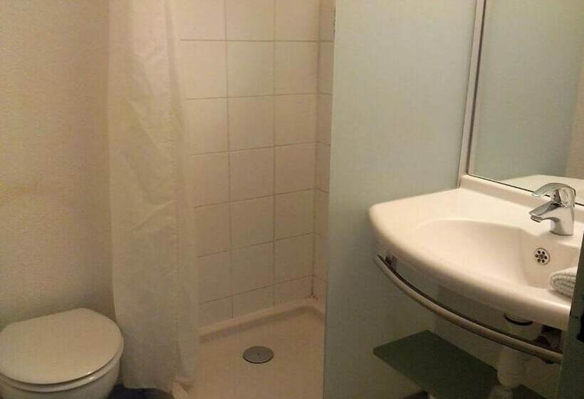اتاق استاندارد سه نفره, Ibis Budget Poitiers Sud