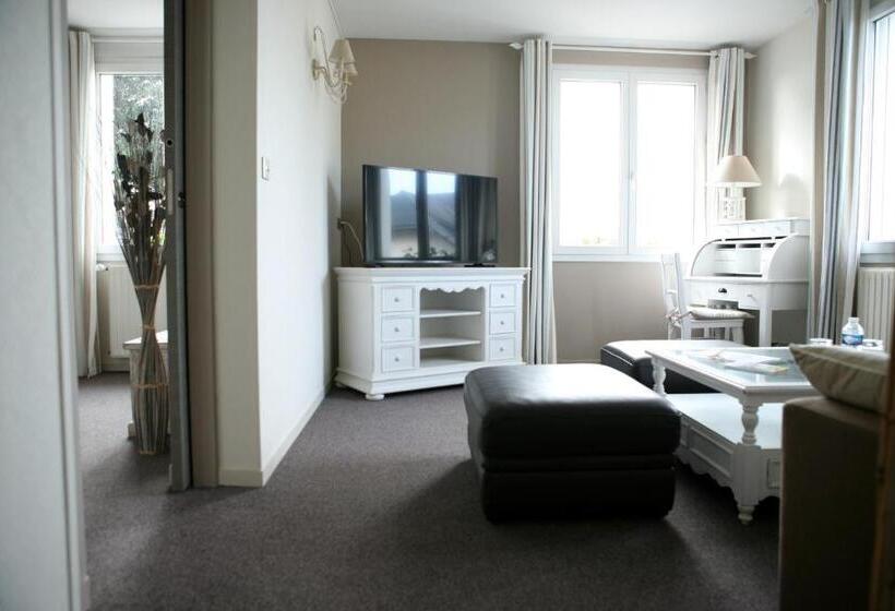 Люкс, Cit Hotel La Villa Julia