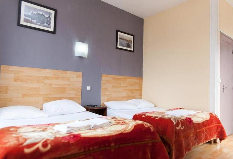 اتاق استاندارد چهار تخته, Le Pavillon