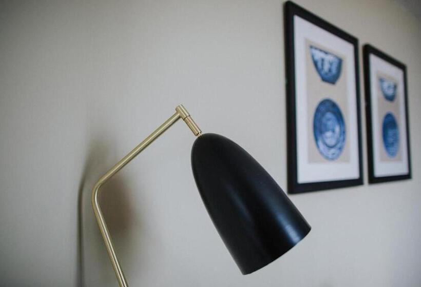 Chambre Standard Individuelle, The Globe