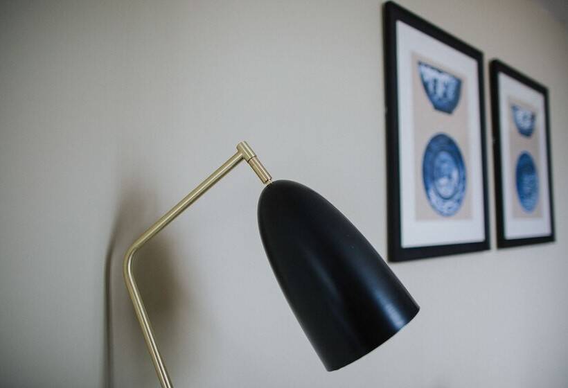 Chambre Standard Individuelle, The Globe