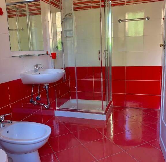 Номер Стандарт Трехместный, Albergo Cinzia