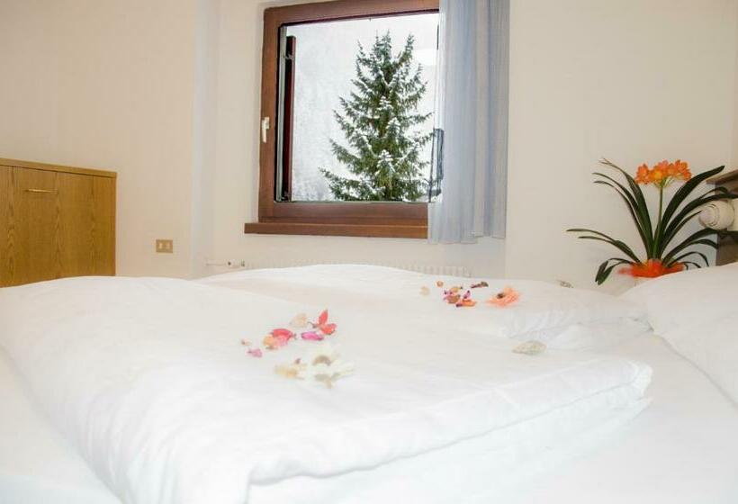 Номер Стандарт, Casa Alpina   Alpin Haus